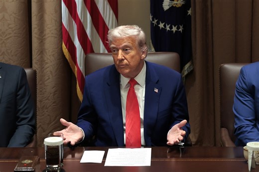 EUA x China: como a guerra comercial entre os países afeta a moda