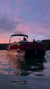 🌅 Sunset is rated ⭐⭐⭐⭐⭐ from the all-new Sunliner 250 tritoon.✨ | Harris Boats