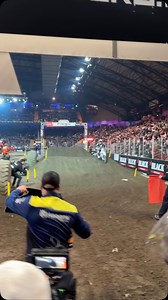 108K views · 1.9K reactions | FIVE IN A ROW! 磊磊磊磊磊 That’s how you celebrate your fifth consecutive world title! Enjoy it Billy, you’ve earned this! #Husqvarna #GoRide #RideHusqvarna #Enduro #SuperEnduro | Husqvarna Factory Racing | Facebook