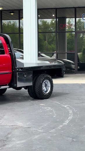 2000 Dodge Ram 3500 Laramie 5.9 Cummins 32k miles Brand new CM Flat Bed Tan Leather Heated Seats New 10ply tires $44,800 Call Now 636-584-2168