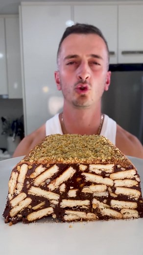 Mosaiko Greek Chocolate Biscuit Dessert (Full recipe link in my bio) #chocolate #cake #greece #nobake #fyp #foryoupage