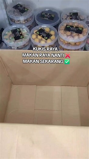 Huspalita on Instagram: "Bukan saja bekas comel Cookie Tasting Set dah keluar beratus-ratus, bekas saiz besar untuk raya nanti pun dah keluar banyak. Bukan untuk raya tau. Bekas raya untuk dimakan sekarang sebab bekas tester terlampau comel 🤣 Terima kasih. Kukis Raya Kak Huspa semua ada PJJ kecuali Massnut Cookies. #cookies #raya #baking #business #love"