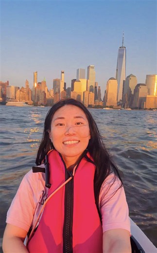 Kayaking at Sunset: New York City Skyline Adventure