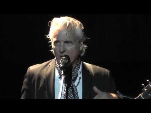 Pat Benatar "Jessie's Girl" [Rick Springfield] (acoustic live) 6/27/16 (10) Albany,NY - Neil Giraldo