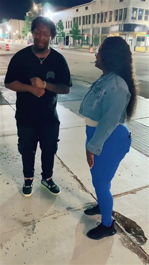 Clapping cheeks outside before the bus come sounds like a Great way to start the morning…. Streetsconfess . . . . . #streetsconfess #realitytv #relatable #realpeople #questions #confessions #fyp #entertainment #blacktiktok #explore #new #interview #freaktikok #views #bus #action #bodycount