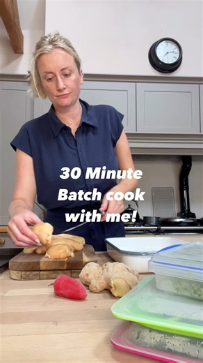Sarah Butler on Instagram: "WOW 😲 30 MINUTE BATCH cook with me! 🤗 Set for a few days, this will mega set me up and save me time and a lot of stress! FOLLOW @sarahbutlerathomeofficial for part 2 and see how it all turned out! 😘 #batchcooking #30minutecook #mealplan #busylifefoodprep #learntocookwithme #sarahbutlerathomeofficial #cookhomemademeals"