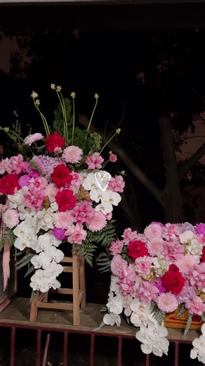 90% con cô Chín sẽ thích tone hoa nàyyyyy😎 phải khum ạ 😙-Florist : TuanSut 📍#hoahaudong #daomauvietnam #florist #camhoanghethuat #flower