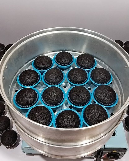 786K views · 8.9K reactions | Steamed Chocolate Moist Cupcake 1kilo Recipe #fbreels #freemorerecipes #steamchocolatecupcake | Free More Recipes 맛있는 | Facebook