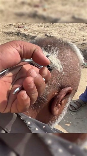 Rare ASMR | Full Head Shave with Manual Trimmer 🪒#asmr #shorts