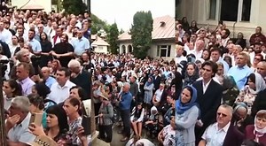 119K views · 6.3K reactions | Mii de credincioși au participat azi, 15 august, la hramul Mănăstirii Rohia. În mijlocul lor s-a aflat Preasfințitul Părinte Iustin, Episcopul Maramureșului și Sătmarului. Ce atmosferă unică! "Am venit, Măicuță, să Te mai vedem, Să-ți spunem necazul care-l mai avem". | Direct MM | Facebook