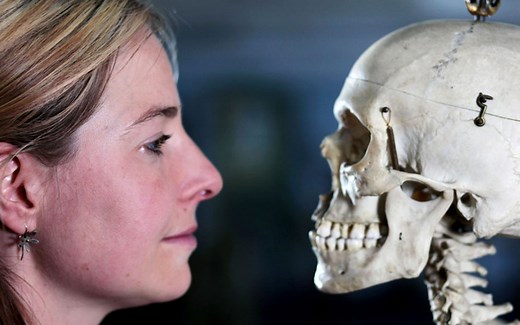 纪录片.人类起源.E01.骨骼.2011[高清][英字]