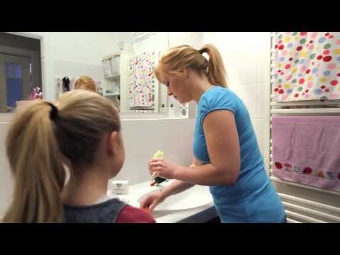 Anwendungsfilm Kindernasendusche | Emser Gesundheitsprodukte (D)