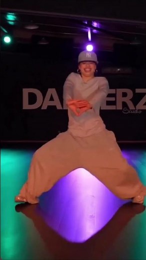 Bad Bunny - TitÍ Me Preguntó - Dance by Nana #danceon #frenchdancers
