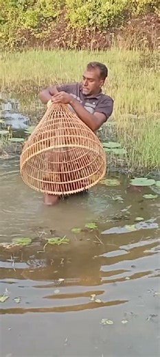 🙆‍♂️🙆‍♂️🙆‍♂️ #fishing #comedyg #bigfish #fish #comedymove #hugefish #comedy #funny