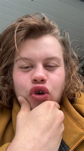 Noah Hansen on Instagram: "How I leave a very professional voicemail"