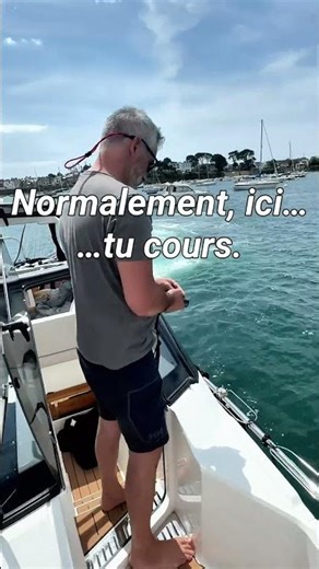 Prendre un mouillage avec du vent ? Dockmate en action 🚤💨