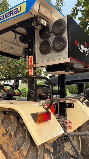 Hardik Trivedi.  on Instagram: "#viralvídeo #💛🖤 orijnal sound 💫😍"