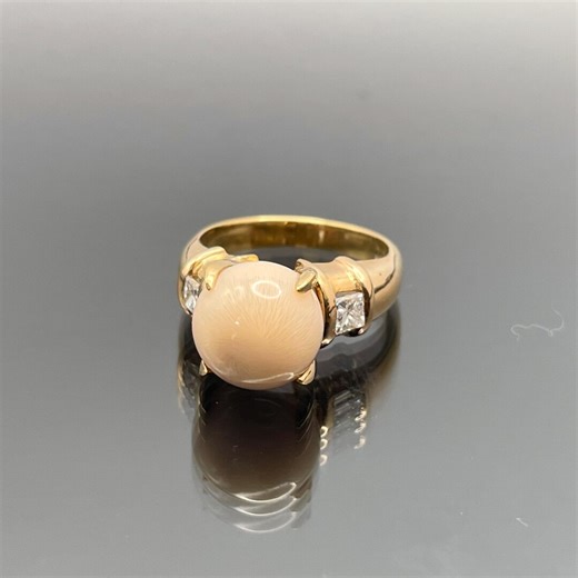 18K Yellow Gold Natural Conch Pearl and Diamond Ring - Etsy