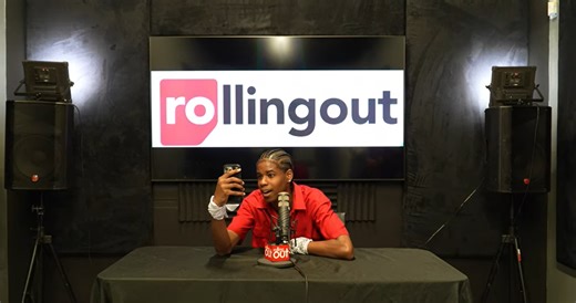 Left on read: JayDon checks his DMs