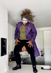 A very elegant Joker 🙂‍↕️ #dance #funny #viral #mattperry #joker | joker