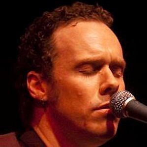 Daniel Cavanagh Girlfriend 2025: Dating History & Exes - CelebsCouples