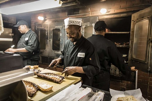 Rendezvous Ribs: A Memphis Barbecue Tradition