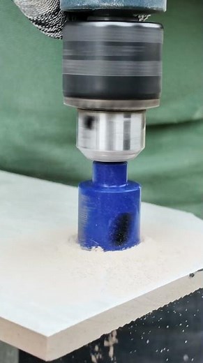 How to drill perfect holes with a HAND DRILL! 🤯🛠️ #diy