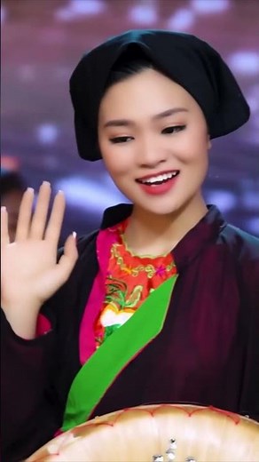 Lê Ngọc Thúy hát DÂN CA QUAN HỌ BẮC NINH - Người Ơi, Người Ở Đừng Về làm say đắm lòng người #shots