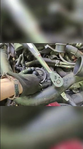 Cómo Quitar el Cuerpo de Aceleración y Limpiar la Válvula EGR | Mantenimiento Fácil #egr #lancer