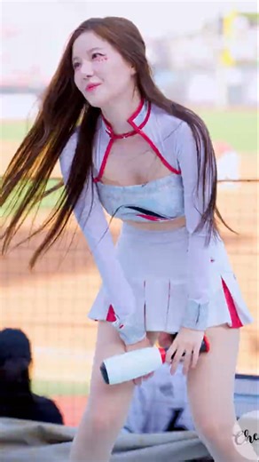 긴머리 찰랑찰랑~ 김해리 치어리더 金海莉 Kim Hae-Ri cheerleader ktwiz
