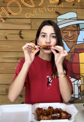 I’ve passed House of Wings in Historic Overtown more times than I can count and finally stopped in. 20 years, 60 wing flavors and some VERY passionate @Yelp reviews…Now I understand the hype. #YelpPartner #ad