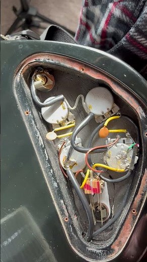 Easy fix for guitar hum/noise and cutting in and out