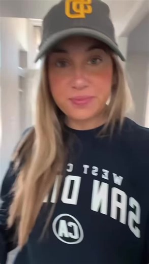 Here’s the TEA☕️ 📲 But first, comment GUIDE to learn how you can start and succeed with your own mobile bar biz!😎 Want to boost your mobile bar profits without booking more events? Start offering add-ons. 🍸✨ Things like: ➕ Frozen cocktail machines ➕ Custom signage & drinkware ➕ Lounge rentals ➕ Balloon garlands ➕ Second bar setup for large events These aren’t just extras — they’re profit multipliers. Add-ons give your clients more value, elevate their experience, and help you earn more per bo