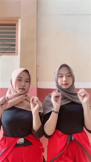 JAVA GIRLS on Instagram: "Manisnya mbak2 SPBU😍"