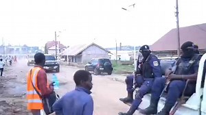 34K views · 655 reactions | Le Gouverneur Christian Kitungwa s’indigne haut et fort de la gestion des fonds alloués à la réhabilitation du boulevard Lumumba, dont les travaux avaient été lancés à Kalemie par la Première ministre Judith Suminwa Tuluka. | Reportage sans frontières la voix des sans voix en RDC | Facebook