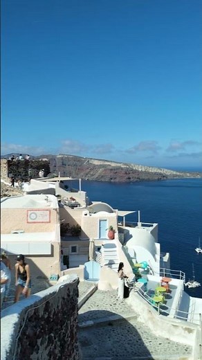 Oia, Santorini 🇬🇷 One of the Most Beautiful Views in Greece