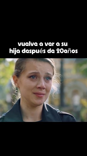 Vuelve a ver a su hija después de 20años...ver más | Películas Rox