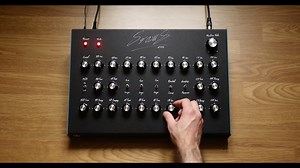 536K views · 432 reactions | Un Français a construit le clone parfait de la TR-808 entièrement à la main. Où se la procurer : on.traxmag.com/MvMf | Trax Magazine | Facebook