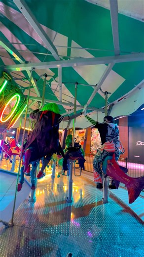 Boogie the Clown & Squigs the Clown go for a ride 🔥🙌🏻🤡🎠 • Thunderwolf TikTok AREA15 Aiyana Thunderwolf @wildcardofficial821 Shattered FX Hot Topic Spirit Halloween TikTok YouTube #horror #horrormovies #slasher #slashermovies #thunderwolf #boogie #clowns #clown #squigs #carousel #neon #haunt #halloween #spooky #scary #trending #viral #edm #explore #explorepage #collab #collaboration #cosplay #cosplayer #costume #foryou #fyp #fypシ #carnival #newpost | Thunderwolf TikTok