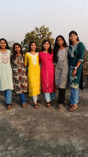 Hosteler's on Instagram: "Chhattisgarhiya geet ♥️ #chhatisgarhiyasablebadhiya❤️ #chhattisgarh #viral #reels #viralvideos #reel"