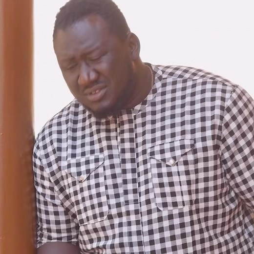 Adama secoué par la faim | Kela Film