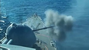 Loading and Shooting the Mk.8 114mm Cannon