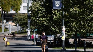 University students prepare for online experiences