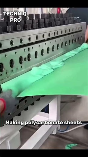 How honeycomb polycarbonate sheets are made! 🏗️📏