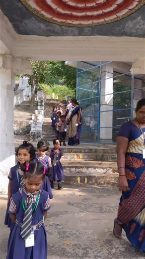 Sri Vidya Mandir, Thuraiyur on Instagram: "Tiny steps, big smiles! Our KG kids enjoyed a wonderful picnic day full of fun, laughter, and cheerful moments 🌟🧺🚌 #srividyamandirthuraiyur #bestschoolinthuraiyur #KGPicnic #HappyHearts #LittleOnes #FunDayOut #KidsJoy #SchoolMemories #SmilesAllAround #JoyOfLearning"
