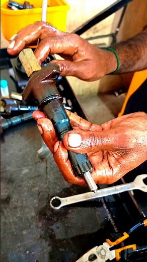 Diesel Injector Testing – Amazing Spray Pattern! 🔥 #injector