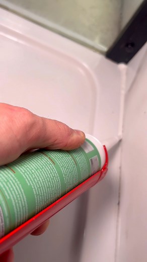 How to mastic a shower tray using fischer group products #howto #diy | Elmwood Carpentry