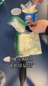 Here’s how I made a “bear fat glove” using Crisco, three baggies, and duct tape! We discussed how bears stay warm in the snow thanks to layers of fat. Children tried dipping their hand in ice or snow—first without the glove, then with it—to feel the difference in warmth. A fun, hands-on way to explore animal adaptations! ❄️ | Preschool Vibes