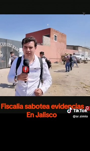 El periodista Manuel Pedrero en un simple detalle da evidencia que no evidencia. 😁😎#amlo #siguestucalderón #claudiasheimbaum #mamasbuscadoras #jalisco #viral #mexico