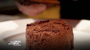 heute im saarland bei Mein Lokal, Dein Lokal machen wir halt in homburg bei david, der kocht und anrichtet wie unsere 👵 omas… ob das seine mitstreiter begeistert⁉ 🧐 einschalten um 17:55 uhr auf Kabel Eins #mikesuesser #meinlokaldeinlokal #mldlderprofikommt #saarland #homburg #kabel1 #goodtimestv | Mike Süsser